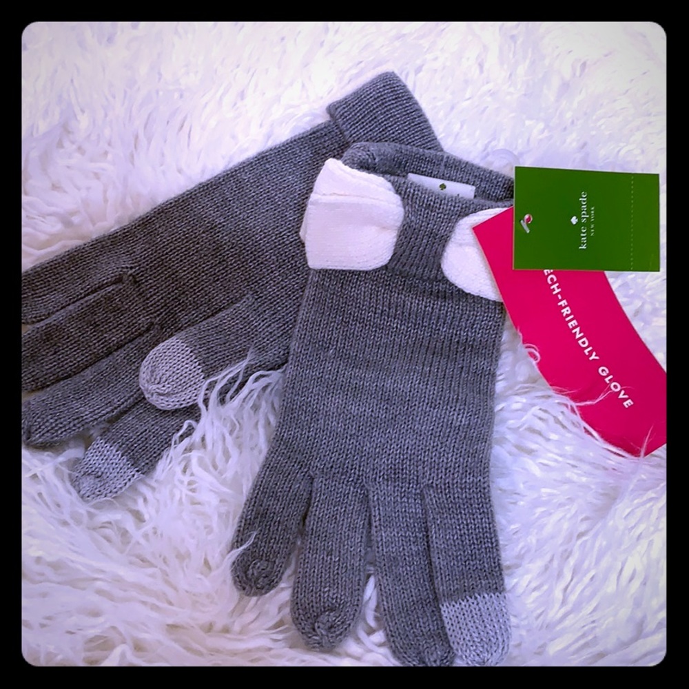 Kate Spade tech friendly gloves